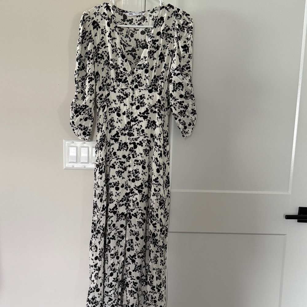 Zara Monochrome Floral Long Sleeve Dress